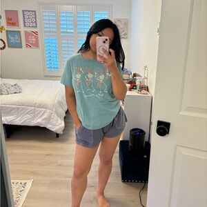 Skeleton Graphic tee ☠️